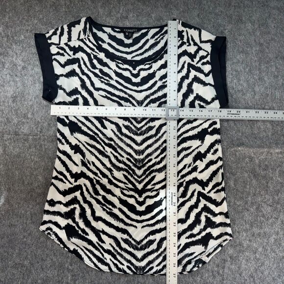 Express Women Top Sz XS Semi Sheer Zebra Black & White Round Neck Cap Sleeve - Picture 5 of 9